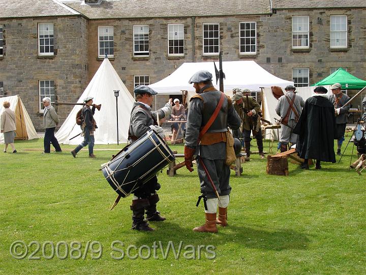 DSC00143-01.jpg - Sealed Knot - Scots Brigade.Frasers, Gordons and O`Cahans at Blackness 2006Credit: Photo taken by Joan Lindsay of Sir William Gordons