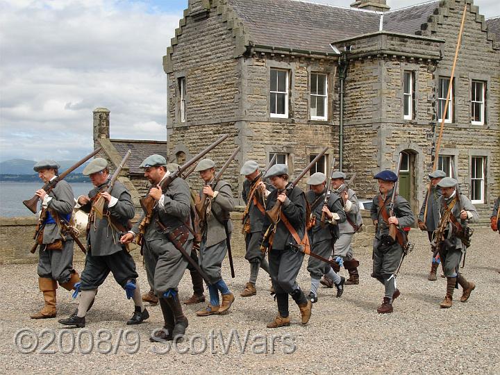 DSC00150-01.jpg - Sealed Knot - Scots Brigade.Frasers, Gordons and O`Cahans at Blackness 2006Credit: Photo taken by Joan Lindsay of Sir William Gordons