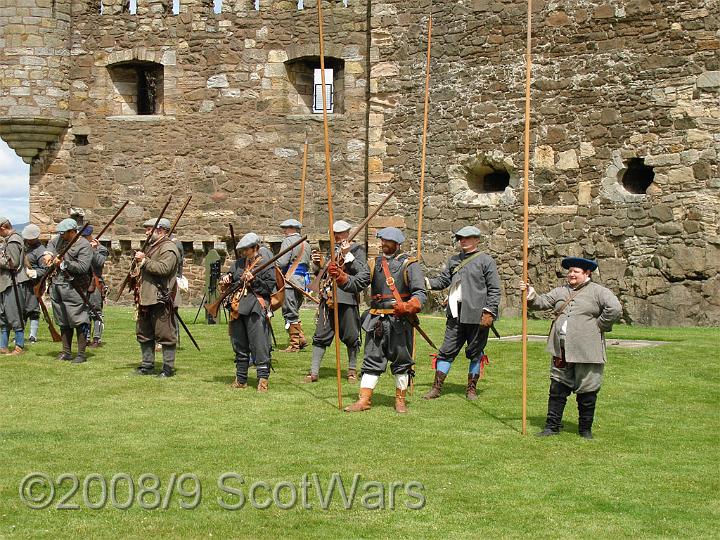 DSC00193-01.jpg - Sealed Knot - Scots Brigade.Frasers, Gordons and O`Cahans at Blackness 2006Credit: Photo taken by Joan Lindsay of Sir William Gordons