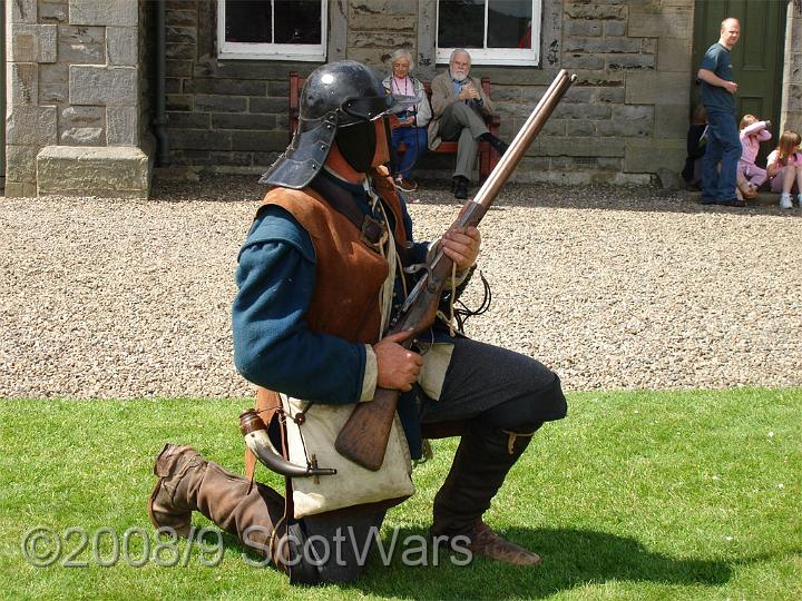 DSC00240-01.jpg - Sealed Knot - Scots Brigade.Frasers, Gordons and O`Cahans at Blackness 2006Credit: Photo taken by Joan Lindsay of Sir William Gordons