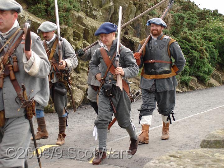 DSC00265-01.jpg - Sealed Knot - Scots Brigade.Frasers, Gordons and O`Cahans at Blackness 2006Credit: Photo taken by Joan Lindsay of Sir William Gordons