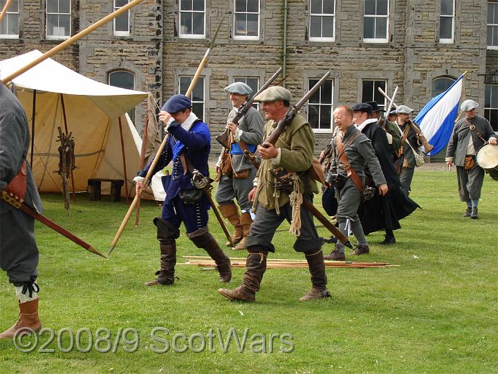 DSC00280-01.jpg - Sealed Knot - Scots Brigade.Frasers, Gordons and O`Cahans at Blackness 2006Credit: Photo taken by Joan Lindsay of Sir William Gordons