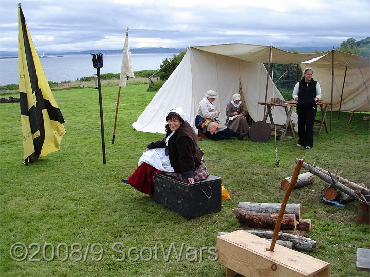 DSC00426-01.jpg - Sealed Knot - Scots BrigadeFrasers and Gordons at Duart castle, Mull, 2006Credit: Photo taken by Joan Lindsay