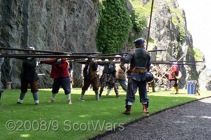 Dumbarton-048.jpg - SK event, June 2008, Scots Brigade at Dumbarton Castle.Frasers, Gordons, O`Cahans and Lachtnans. Credit Joan Lindsay of Gordons Coy.