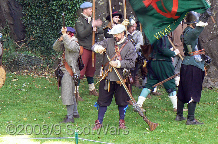 Dumbarton-113.jpg - SK event, June 2008, Scots Brigade at Dumbarton Castle.Frasers, Gordons, O`Cahans and Lachtnans. Credit Joan Lindsay of Gordons Coy.