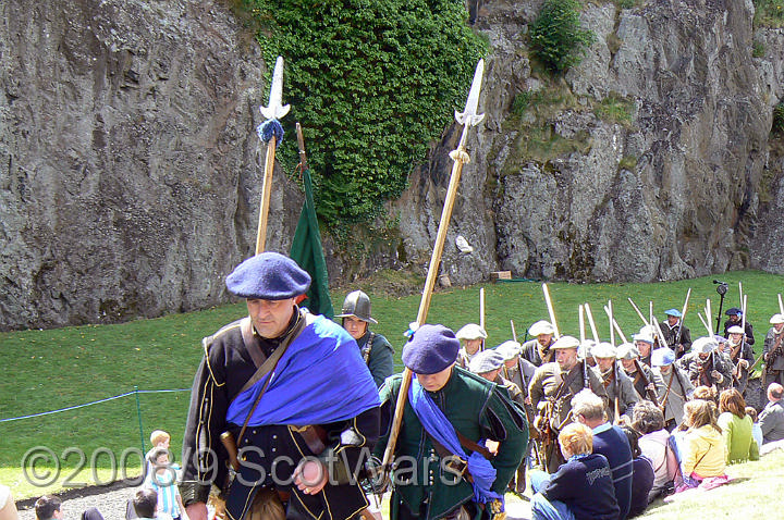 Dumbarton-148.jpg - SK event, June 2008, Scots Brigade at Dumbarton Castle.Frasers, Gordons, O`Cahans and Lachtnans. Credit Joan Lindsay of Gordons Coy.