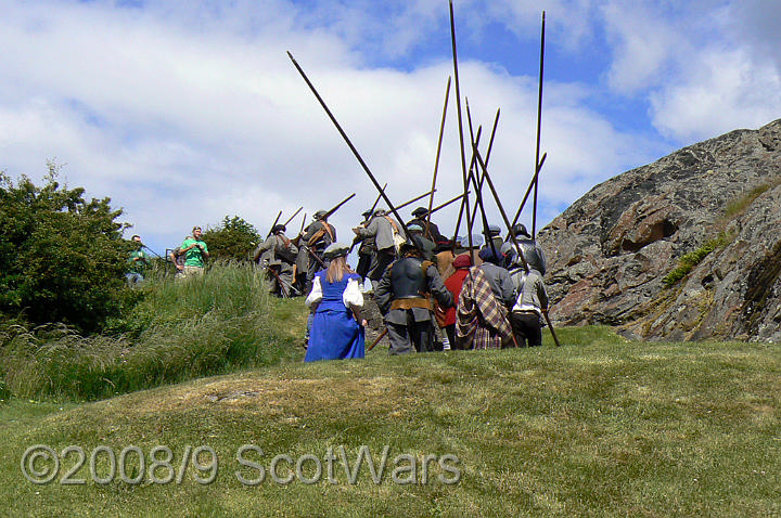 Dumbarton-158.jpg - SK event, June 2008, Scots Brigade at Dumbarton Castle.Frasers, Gordons, O`Cahans and Lachtnans. Credit Joan Lindsay of Gordons Coy.