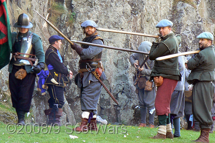 Dumbarton-203.jpg - SK event, June 2008, Scots Brigade at Dumbarton Castle.Frasers, Gordons, O`Cahans and Lachtnans. Credit Joan Lindsay of Gordons Coy.