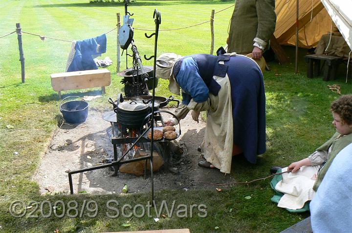 Edzell-2007-239.jpg - Sealed Knot - Scots BrigadeFrasers and Gordons at Edzell castle, May 2007Credit: Photo taken by Joan Lindsay of Sir William Gordons