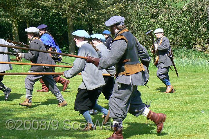 Edzell-2007-295.jpg - Sealed Knot - Scots BrigadeFrasers and Gordons at Edzell castle, May 2007Credit: Photo taken by Joan Lindsay of Sir William Gordons