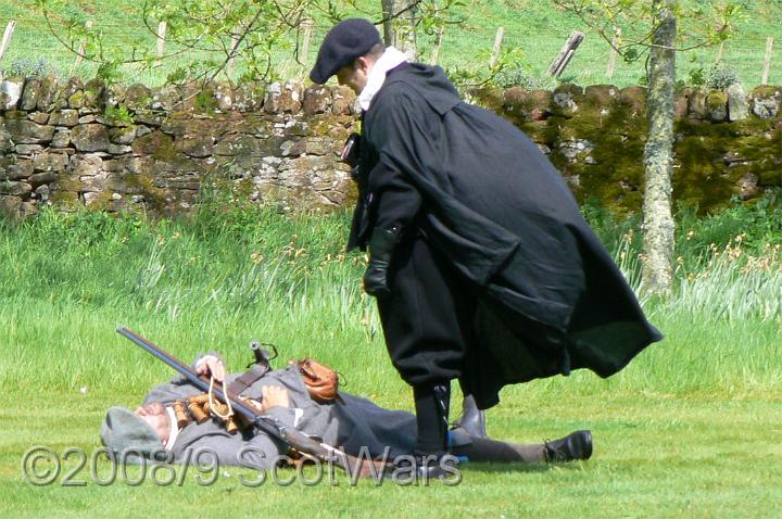 Edzell-2007-299.jpg - Sealed Knot - Scots BrigadeFrasers and Gordons at Edzell castle, May 2007Credit: Photo taken by Joan Lindsay of Sir William Gordons