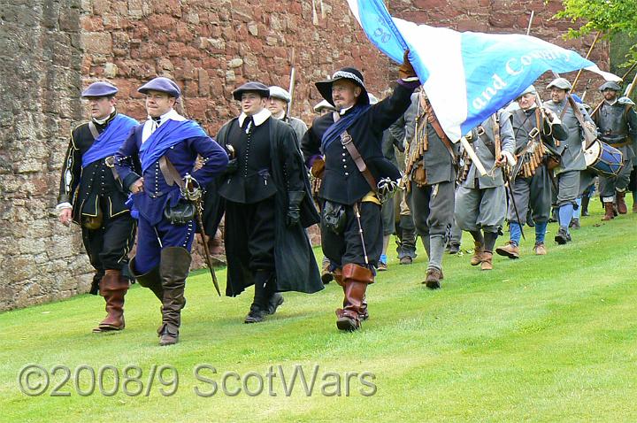 Edzell-2007-368.jpg - Sealed Knot - Scots BrigadeFrasers and Gordons at Edzell castle, May 2007Credit: Photo taken by Joan Lindsay of Sir William Gordons