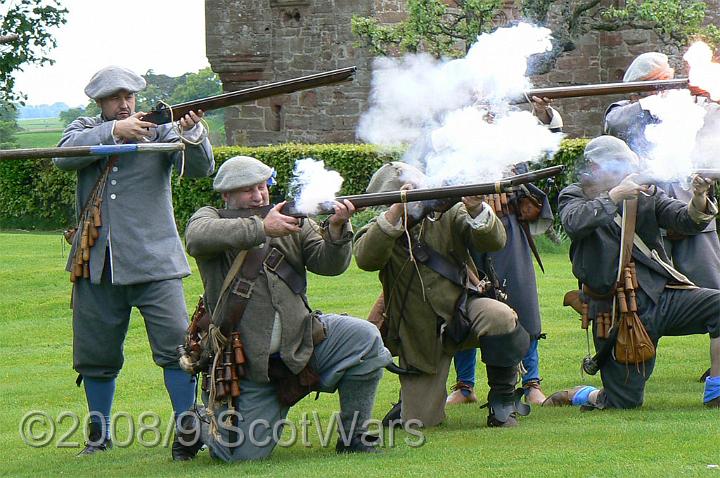 Edzell-2007-383.jpg - Sealed Knot - Scots BrigadeFrasers and Gordons at Edzell castle, May 2007Credit: Photo taken by Joan Lindsay of Sir William Gordons