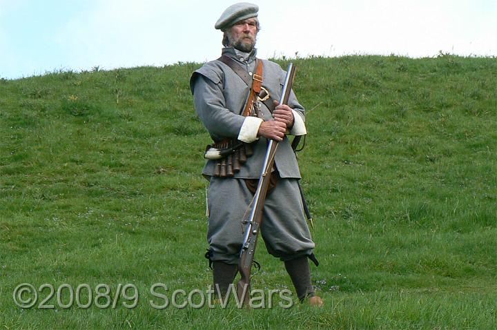 Edzell-2007-407.jpg - Sealed Knot - Scots BrigadeFrasers and Gordons at Edzell castle, May 2007Credit: Photo taken by Joan Lindsay of Sir William Gordons