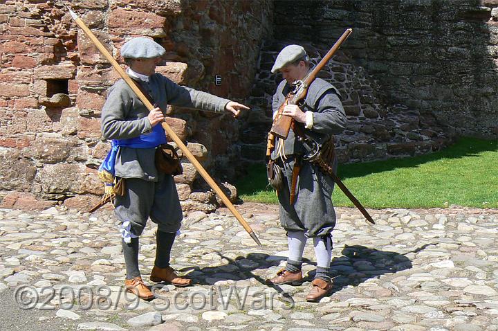 Edzell-2007-556.jpg - Sealed Knot - Scots BrigadeFrasers and Gordons at Edzell castle, May 2007Credit: Photo taken by Joan Lindsay of Sir William Gordons