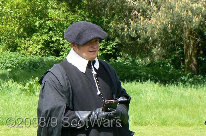 Edzell-2007-618.jpg - Sealed Knot - Scots BrigadeFrasers and Gordons at Edzell castle, May 2007Credit: Photo taken by Joan Lindsay of Sir William Gordons