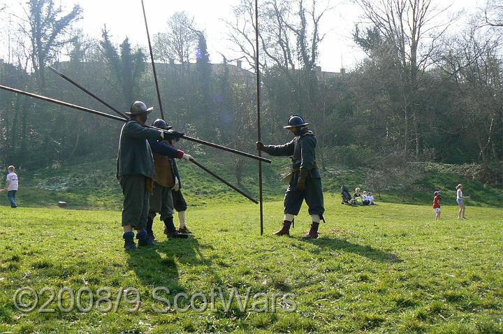 morpeth-2007-108.jpg - Sealed Knot - Scots Brigade; Frasers and Gordons at Glenhams Morpeth event, April 2007Credit: Photo taken by Joan Lindsay of Sir William Gordons