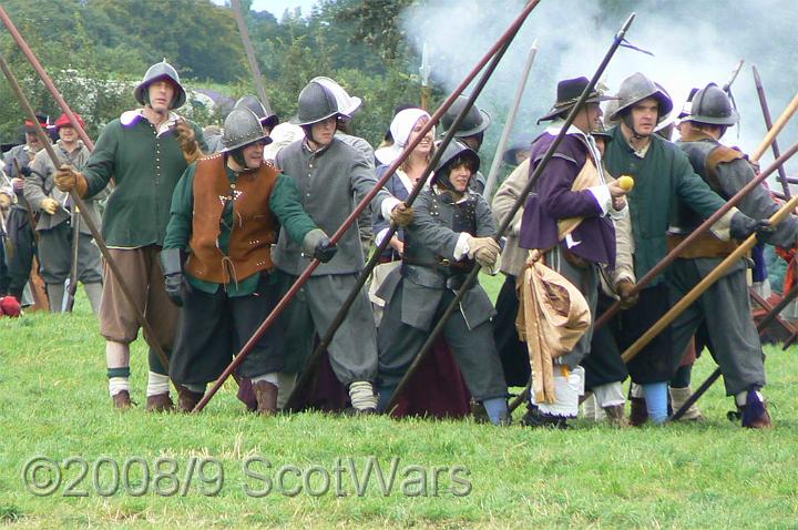 Nantwich-07-129.jpg - Sealed Knot - Scots BrigadeSealed Knot Major, Nantwich, August 2007Credit: Photo taken by Joan Lindsay of Sir William Gordons