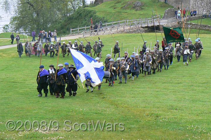 Urquhart-2007-147.jpg - Sealed Knot - Scots BrigadeFrasers, Gordons, O`Cahans and Lachtnans at Urquhart castle, June 2007Credit: Photo taken by Joan Lindsay of Sir William Gordons