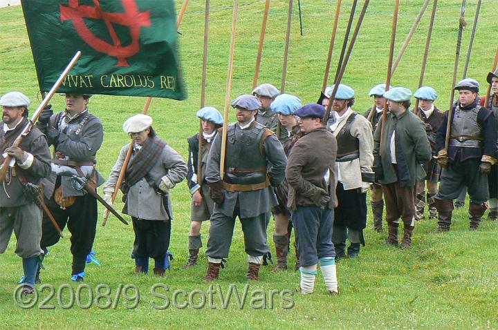 Urquhart-2007-152.jpg - Sealed Knot - Scots BrigadeFrasers, Gordons, O`Cahans and Lachtnans at Urquhart castle, June 2007Credit: Photo taken by Joan Lindsay of Sir William Gordons