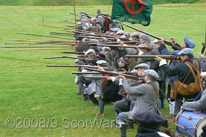 Urquhart-2007-156.jpg - Sealed Knot - Scots BrigadeFrasers, Gordons, O`Cahans and Lachtnans at Urquhart castle, June 2007Credit: Photo taken by Joan Lindsay of Sir William Gordons