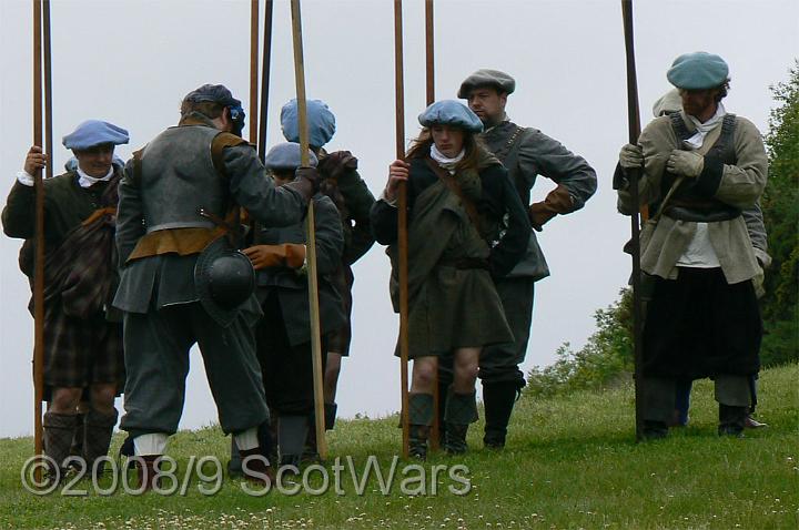 Urquhart-2007-195.jpg - Sealed Knot - Scots BrigadeFrasers, Gordons, O`Cahans and Lachtnans at Urquhart castle, June 2007Credit: Photo taken by Joan Lindsay of Sir William Gordons