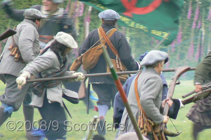 Urquhart-2007-296.jpg - Sealed Knot - Scots BrigadeFrasers, Gordons, O`Cahans and Lachtnans at Urquhart castle, June 2007Credit: Photo taken by Joan Lindsay of Sir William Gordons