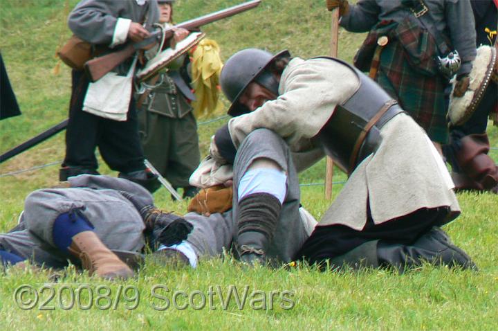 Urquhart-2007-526.jpg - Sealed Knot - Scots BrigadeFrasers, Gordons, O`Cahans and Lachtnans at Urquhart castle, June 2007Credit: Photo taken by Joan Lindsay of Sir William Gordons