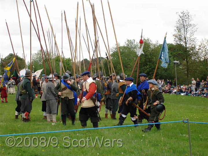 DSC00038-01.jpg - Sealed Knot Major, Wetherby May 2006Credit: Photo taken by Joan Lindsay of Sir William Gordons